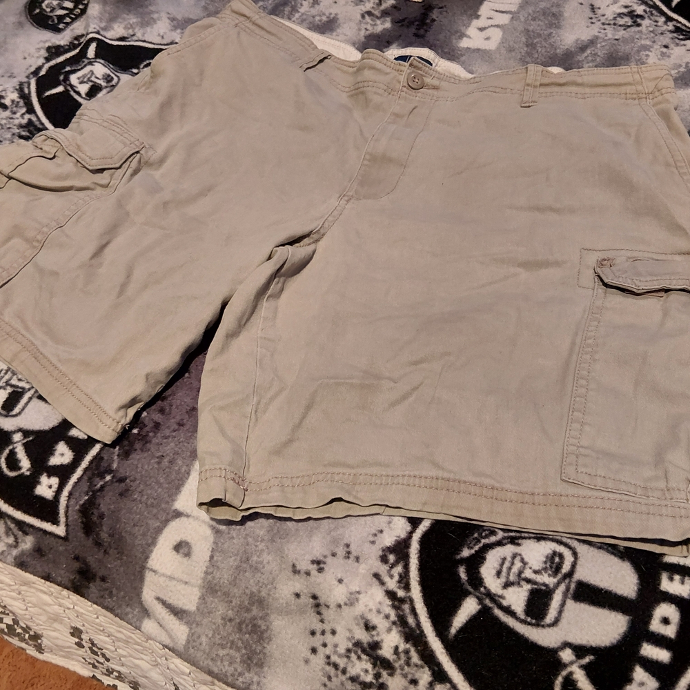 George Men's Light Tan Cargo Shorts